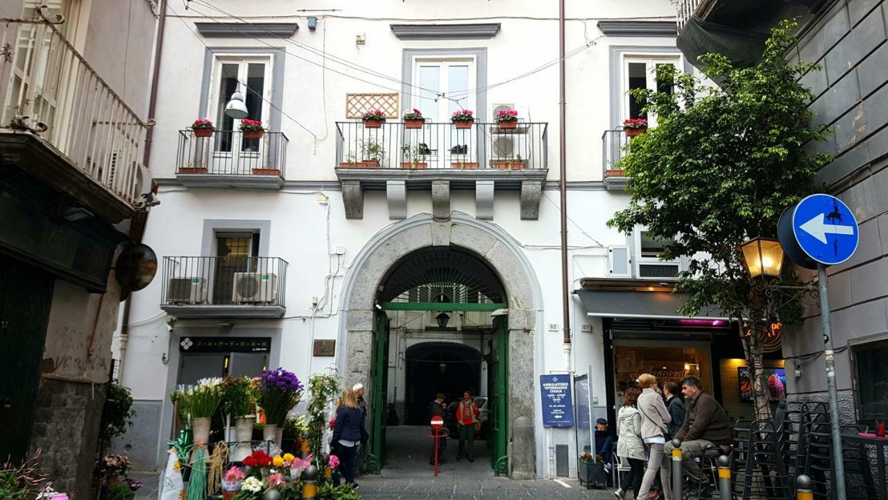 Hotel Il Salotto Di Nonna Cornelia 2 Neapel Exterior foto